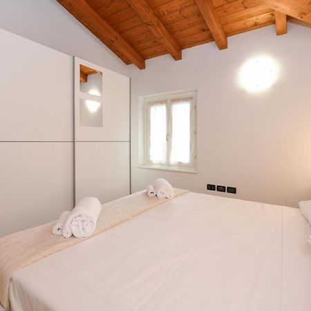 Wendy Apartment- Twobedroom & Pool & Parkprivatefree & Sports Desenzano del Garda Extérieur photo